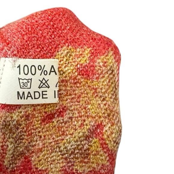 Red Silky Feel Scarf Multi Pattern Houndstooth Chain Links 100% Nylon Oblong - Picture 4 of 7